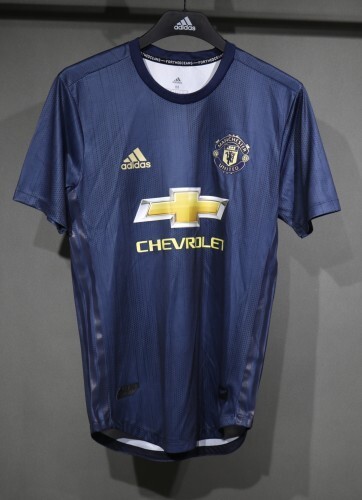 18-19 Manchester United Third Player Retro Jersey/18-19曼联第二客场球员