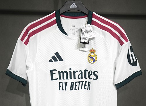 Real Madrid Local Versión Jugador 2026/27 (Blanca) 2