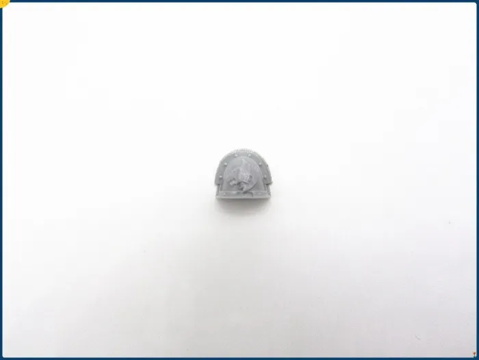 SPACE WOLVES MK III SHOULDER PADS bits
