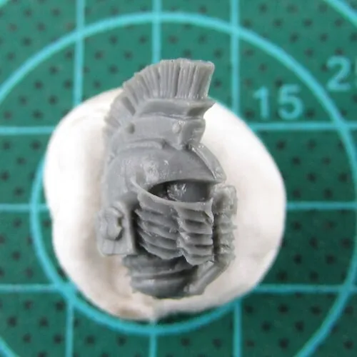 ULTRAMARINES INVICTARII HEADS & TORSOS bits 3