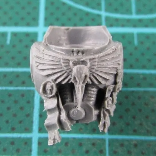RAVEN GUARD SPACE MARINES UPGRADE PACK bits - TORSO 1