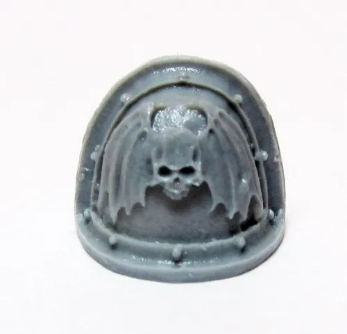 NIGHT LORDS LEGION MK II SHOULDER PADS bits