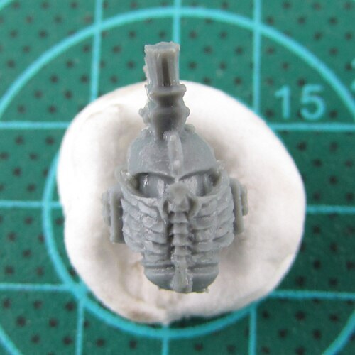 ULTRAMARINES INVICTARII HEADS & TORSOS bits 3