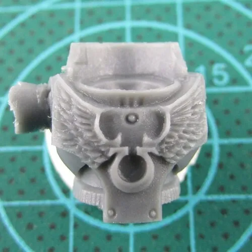 Ultramarines Invictarii Torsos Upgrade Set bits 5