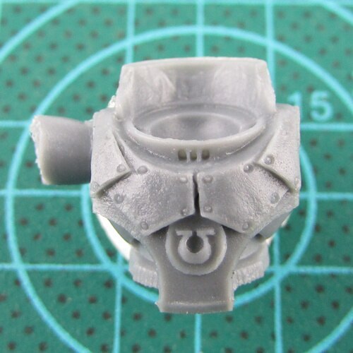 Ultramarines Invictarii Torsos Upgrade Set bits 1