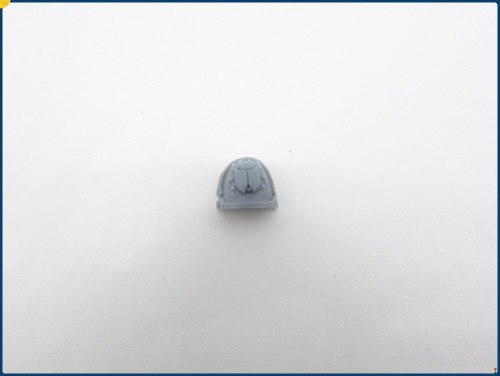 THOUSAND SONS ACHEAN PATTERN SHOULDER PADS bits 2