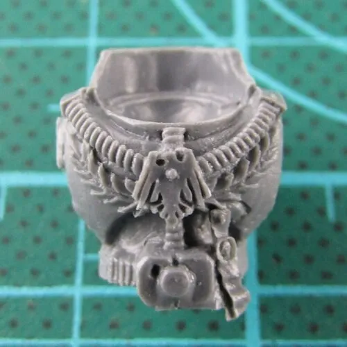 RAVEN GUARD SPACE MARINES UPGRADE PACK bits - TORSO 2