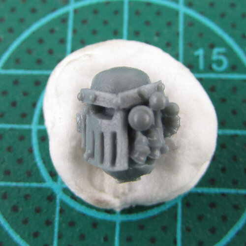 IRON HANDS LEGION HEADS UPGRADE SET bits 4