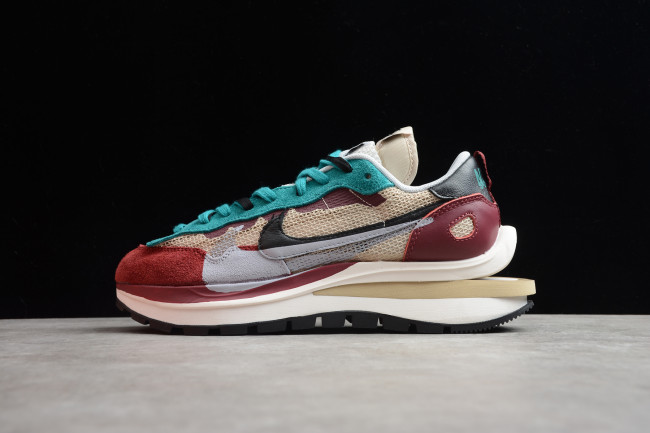 Nike LDWaffle Sacai Wine Red