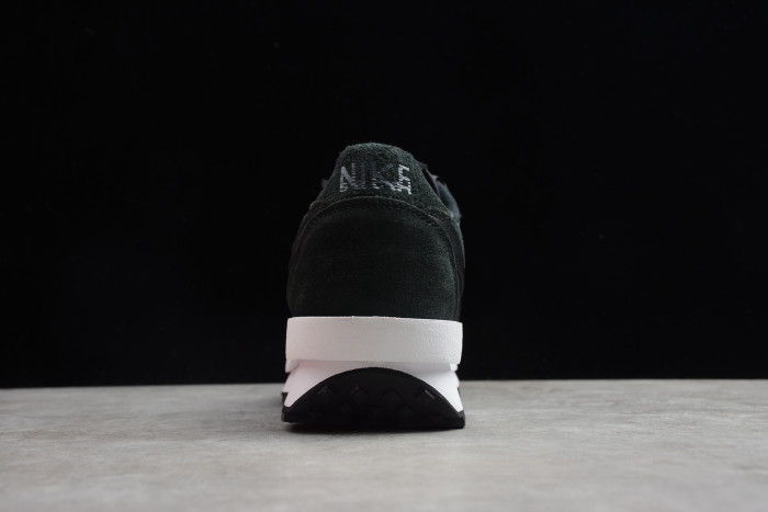 Nike LDWaffle Sacai Black/Black