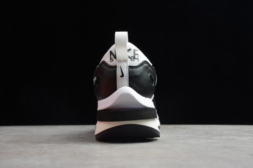 Nike LDWaffle Sacai Black White