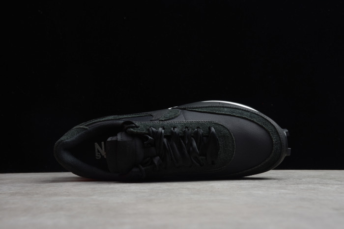 Nike LDWaffle Sacai Black/Black
