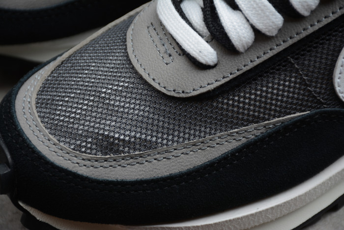 Nike LDWaffle Sacai Black/Anthracite-White