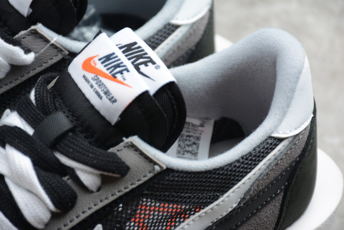 Nike LDWaffle Sacai Black/Anthracite-White