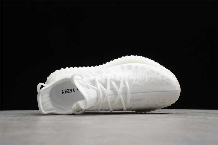 R20 YEEZY BOOST 350 V2 White GW2871