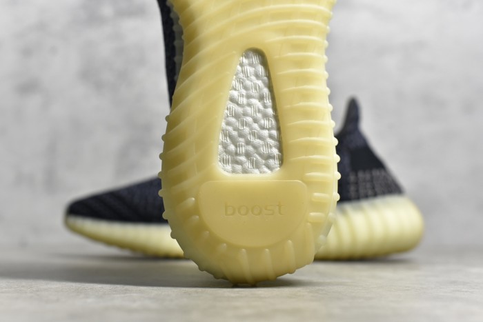 Yeezy 350 V2 “Carbon” FZ5000