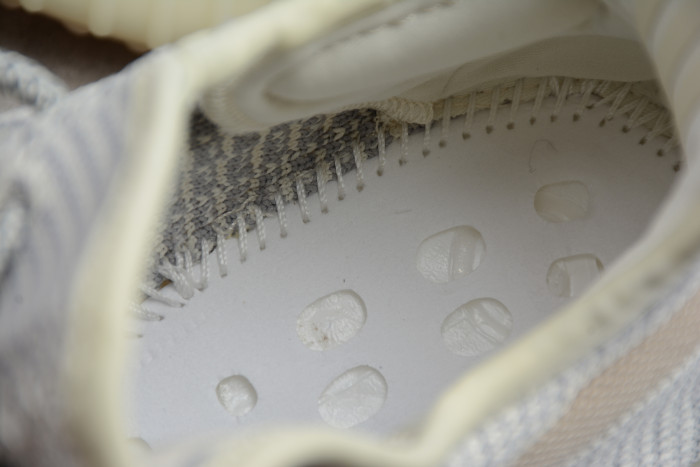 Yeezy 350 V2 “Lundmark” FU9161