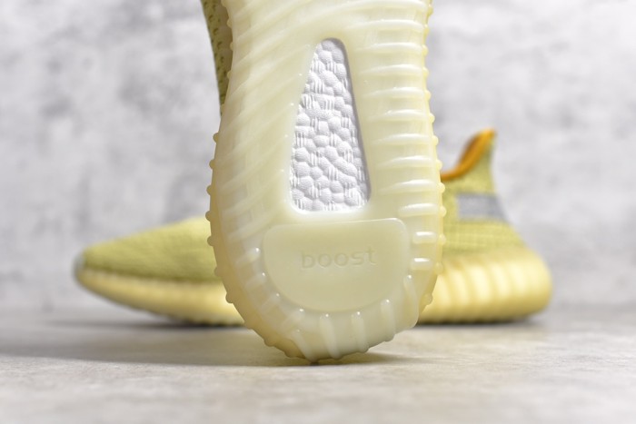 Yeezy Boost 350 V2“Marsh” FX9034