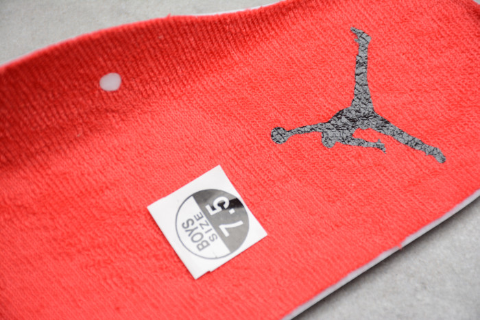 Air Jordan 11 Low Snakeskin “Light Bone” CD6846-002