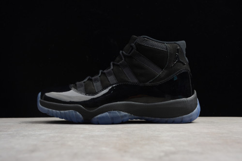 Air Jordan 11 “Cap and Gown” AJ11 378037-005