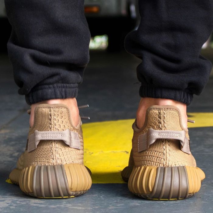 Yeezy Boost 350 V2 “Marsh” FX9033