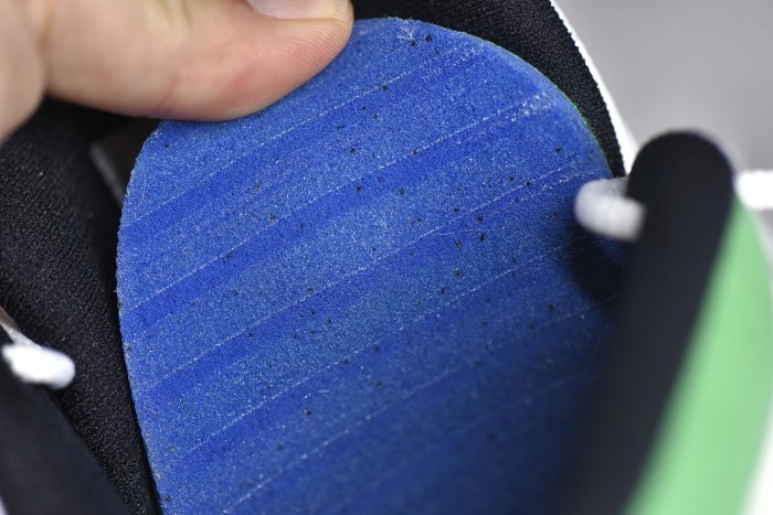 Air Jordan 13 “Lucky Green” 414571-113