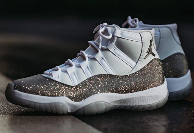 Air Jordan 11 WMNS “Metallic Silver” AR0715-100