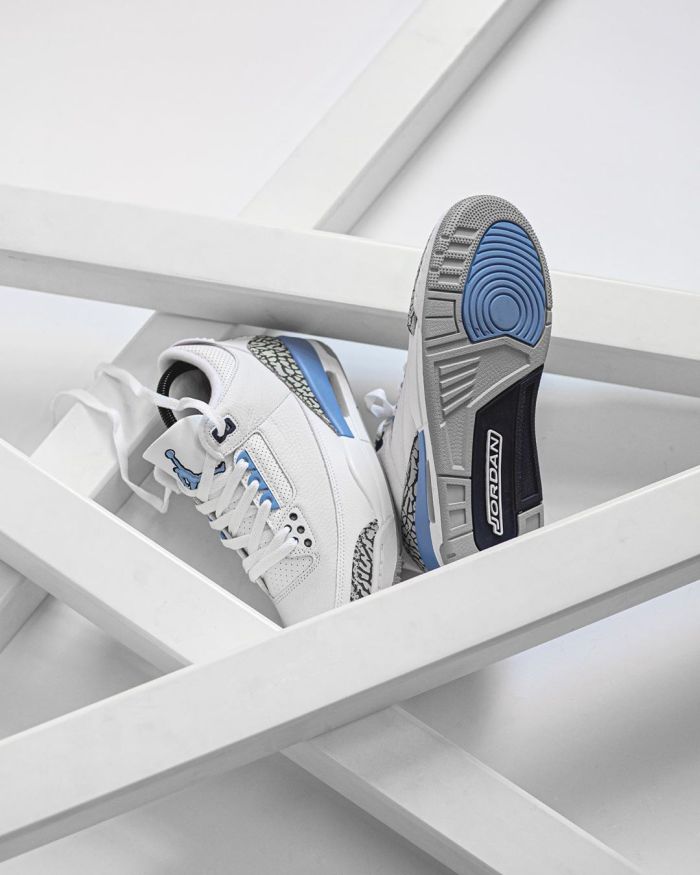 Air Jordan 3 “UNC” CT8532-104