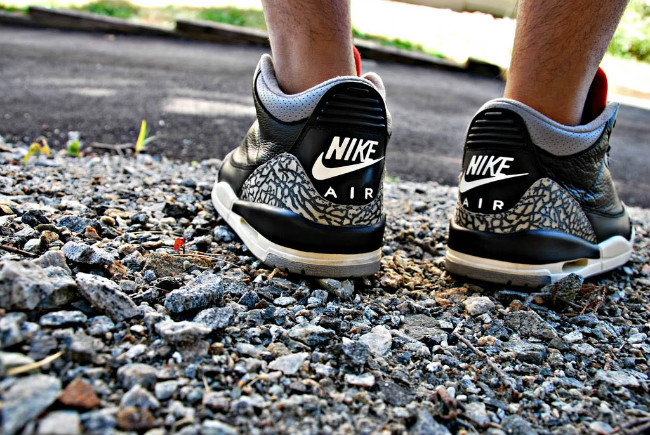 Air Jordan 3 OG “Black Cement” 854262-001