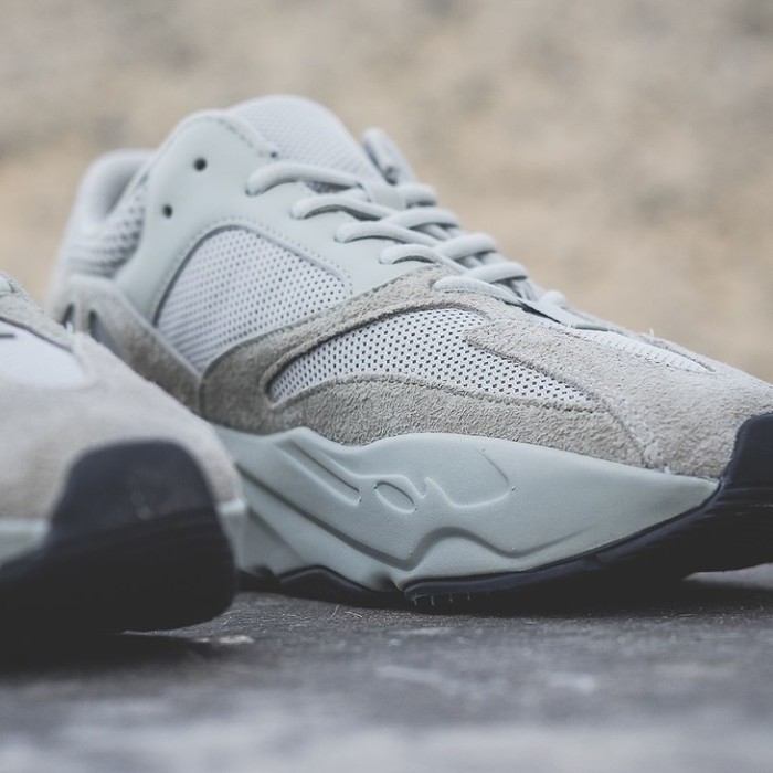 Yeezy Boost 700 Salt EG7487