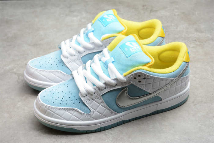 FTC x NK SB Dunk Low DH7687-400