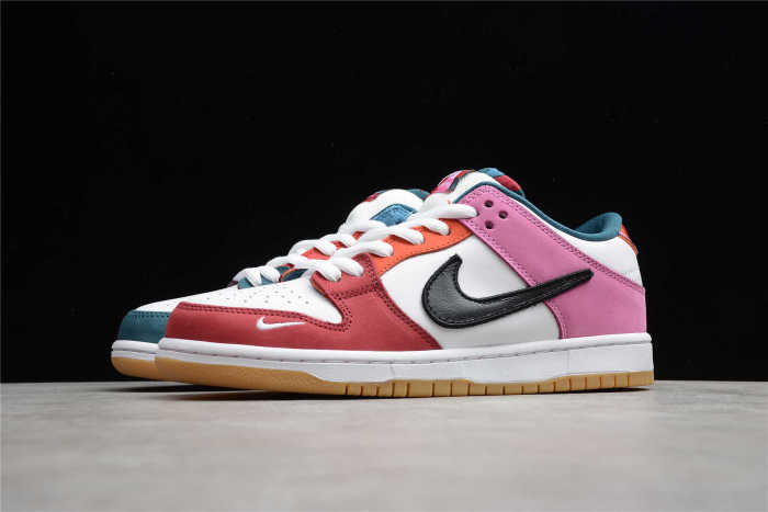 Parra x NK SB Dunk Low”Multi-Color 2021″ DH7695-100
