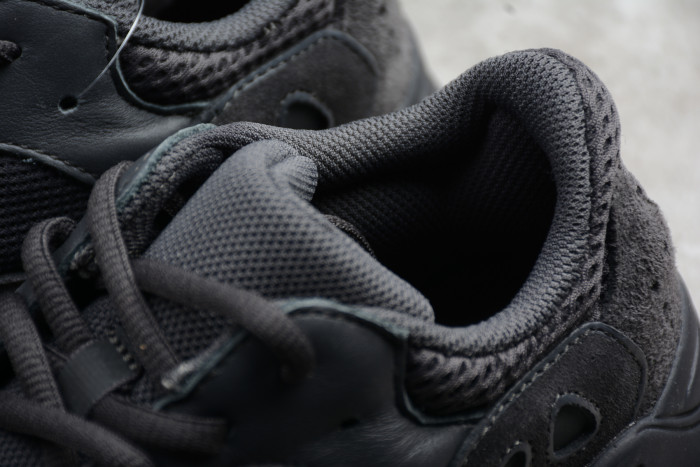 Yeezy Boost 700 Brown FV5304