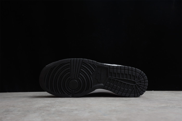 NK SB Dunk Low White Black DD1503-113