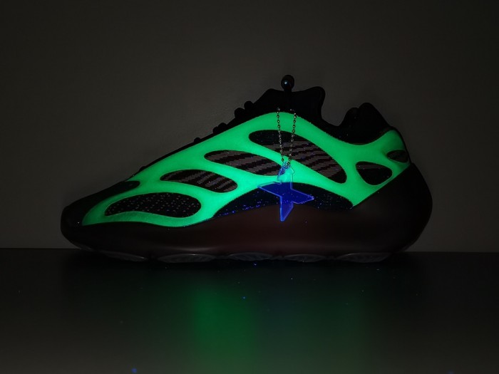 Yeezy Boost 700V3“Clay Brown” GY0189