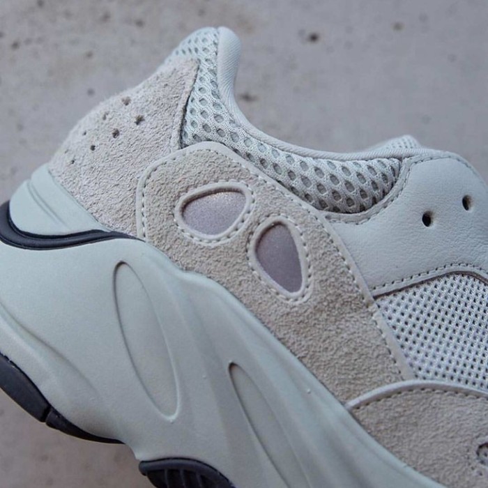 Yeezy Boost 700 Salt EG7487