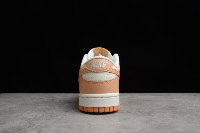NK Dunk Low Wmns ’Harvest Moon’ DD153-114