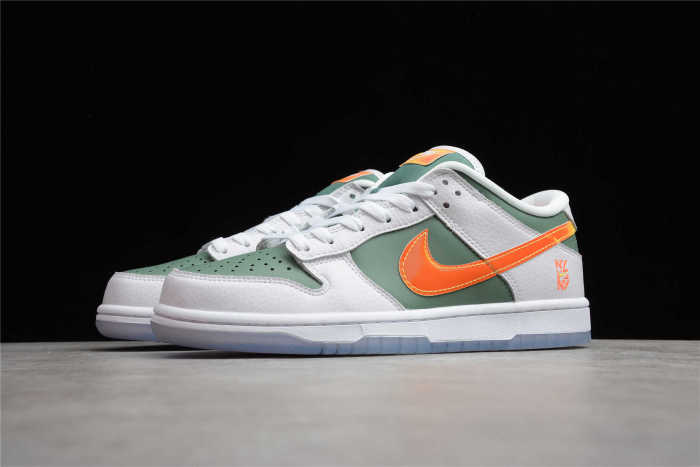 NK SB Dunk Low “NY vs NY” DN2489-3000