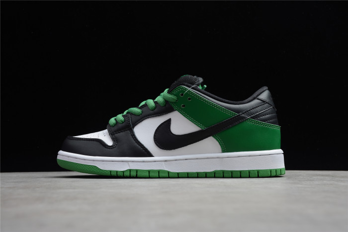 NK SB Dunk Low “Classic Green” BQ6817-302