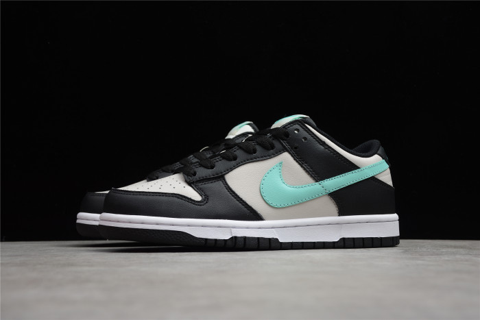 SB Dunk Low Black Green CW1590-003