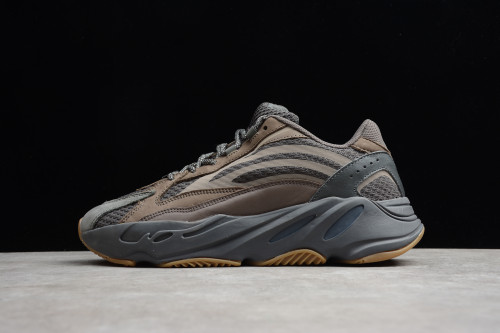 Yeezy Boost 700 V2“Geode” Brown EG6860