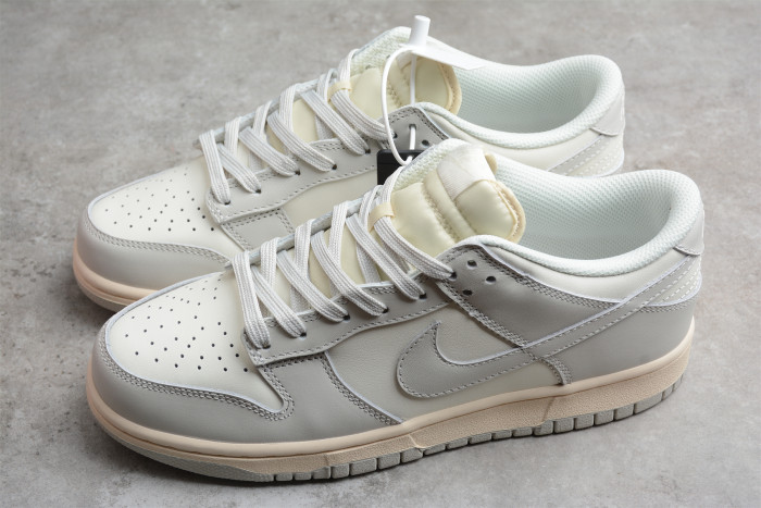 NK SB Dunk LOW “Light Bone” DD1503-107
