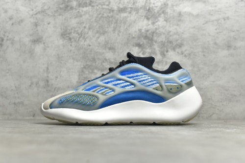Yeezy Boost 700V3 Arzare G54850