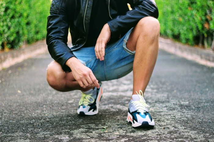 Kanye West x Yeezy Runner Boost 700 Black Green B75571