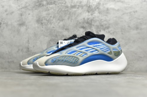 Yeezy Boost 700V3 Arzare G54850