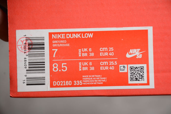 SB Dunk Low ’Siempre Familia’ DO2160-335