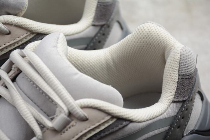 Yeezy 700 V2 Gray FU7914