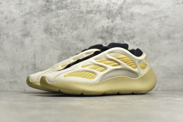 Yeezy Boost 700 V3 “Srphym” G54853