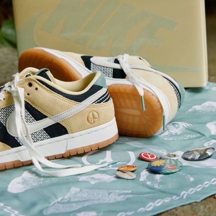 NK Dunk Low Roped in Peace DJ4671-294