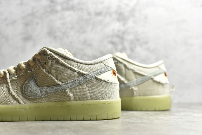 SB Dunk Low ’ Mummy ’ DM0774-111